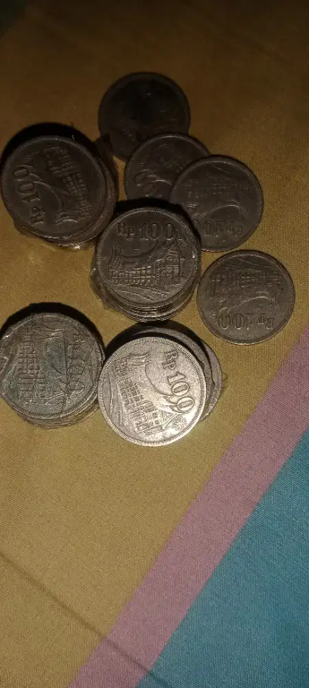 Uang kuno koin gambar rumah gadang