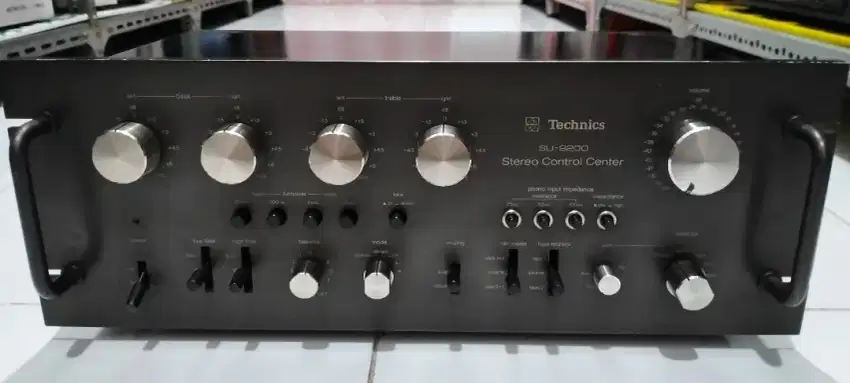Pre Amp Legend merk Technics model SU 9200