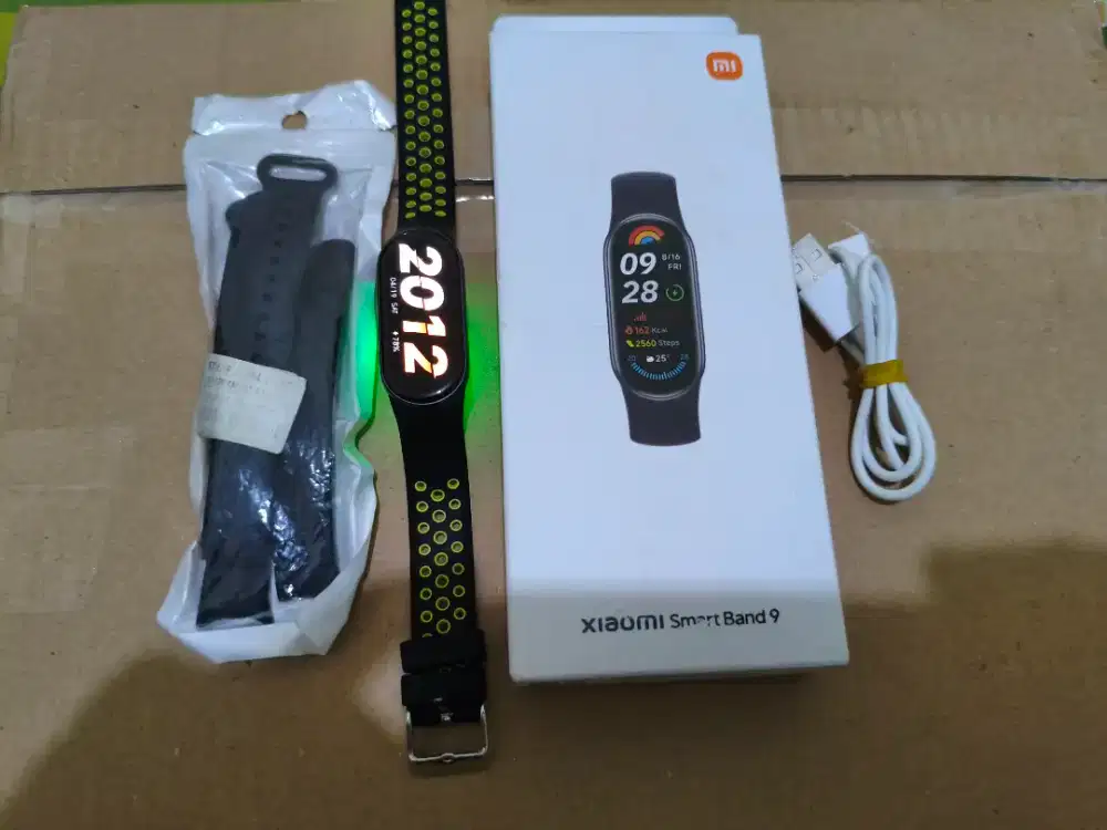 XIAOMI SMART BAND 9 LIKE NEW FULLSER BONUS STRAP