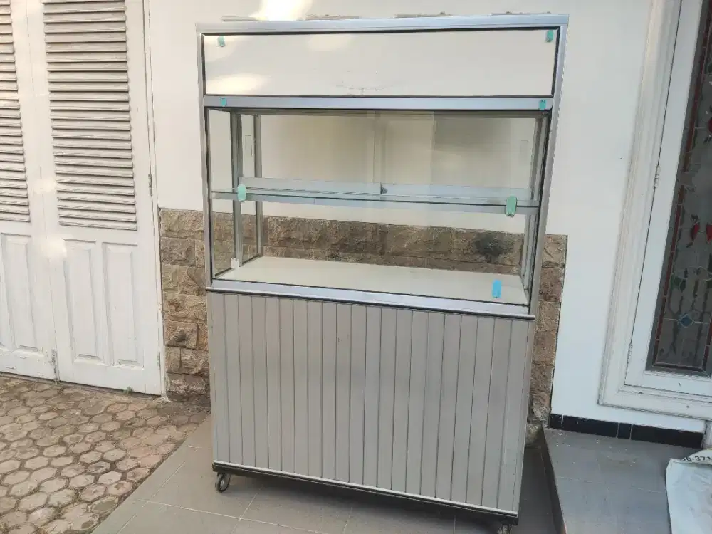 Etalase Gerobak Aluminium