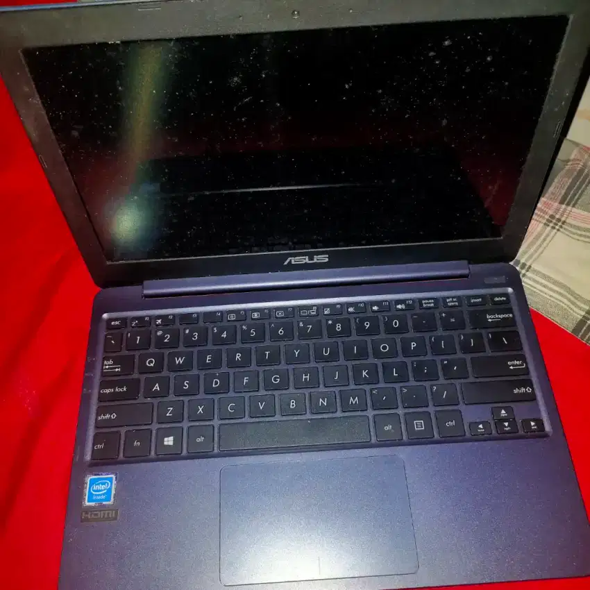 Notebook Asus E203Nah