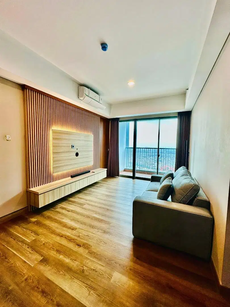 DISEWAKAN APARTEMEN UNIT ISTIMEWA HOLLAND VILLAGE FULL FURNISHED