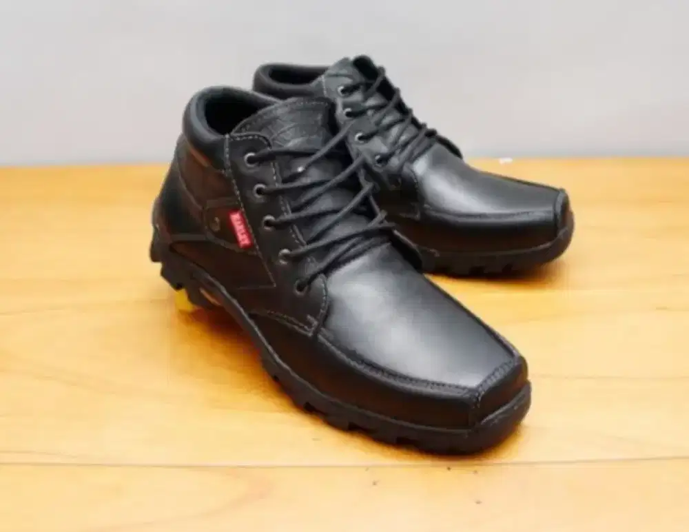 Sepatu boot casual bahan kulit sapi Sp.03fdd