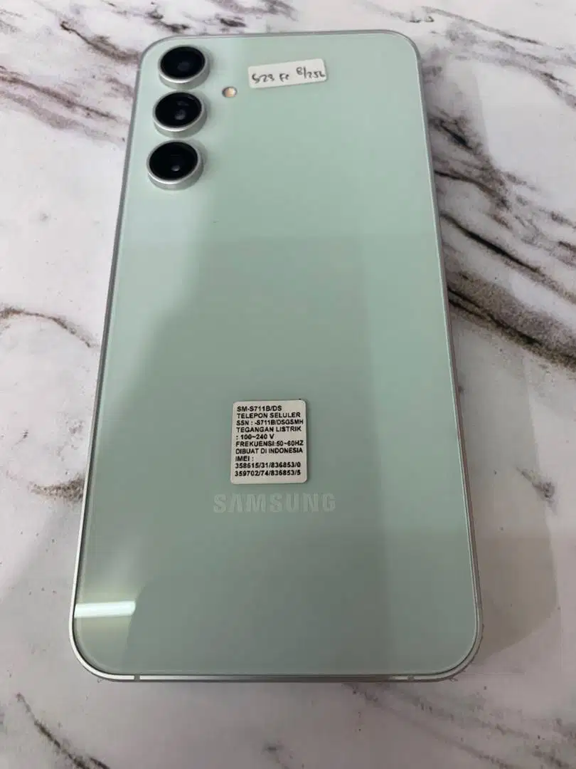 Samsung s23 fe 8/256