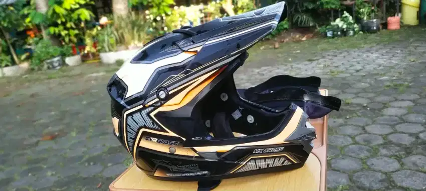 Dijual murah helm cross, merk Cargloss