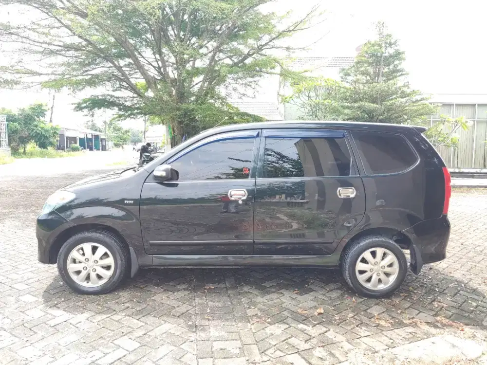 Avanza G 2009 original