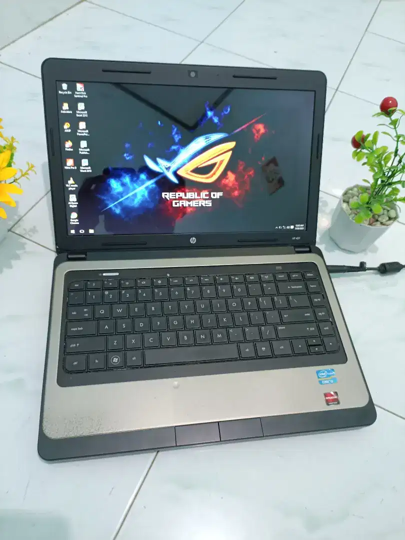 Laptop HP 431 CORE i3 Game editing Dobel VGA