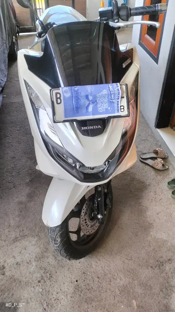 PCX ABS 2023 putih