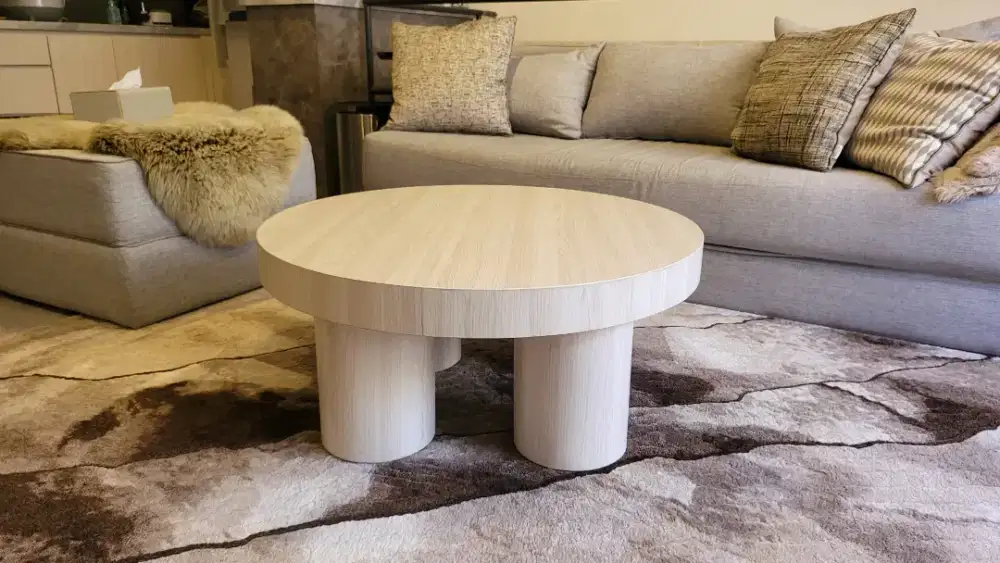 Meja Ruang Tamu (Round Table) Kokoh Berat like new 98%