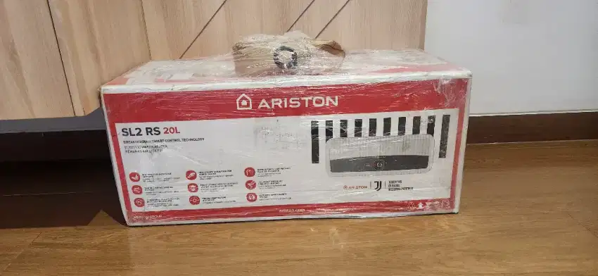 Ariston Water Heater Slim2 SL2 RS 20L