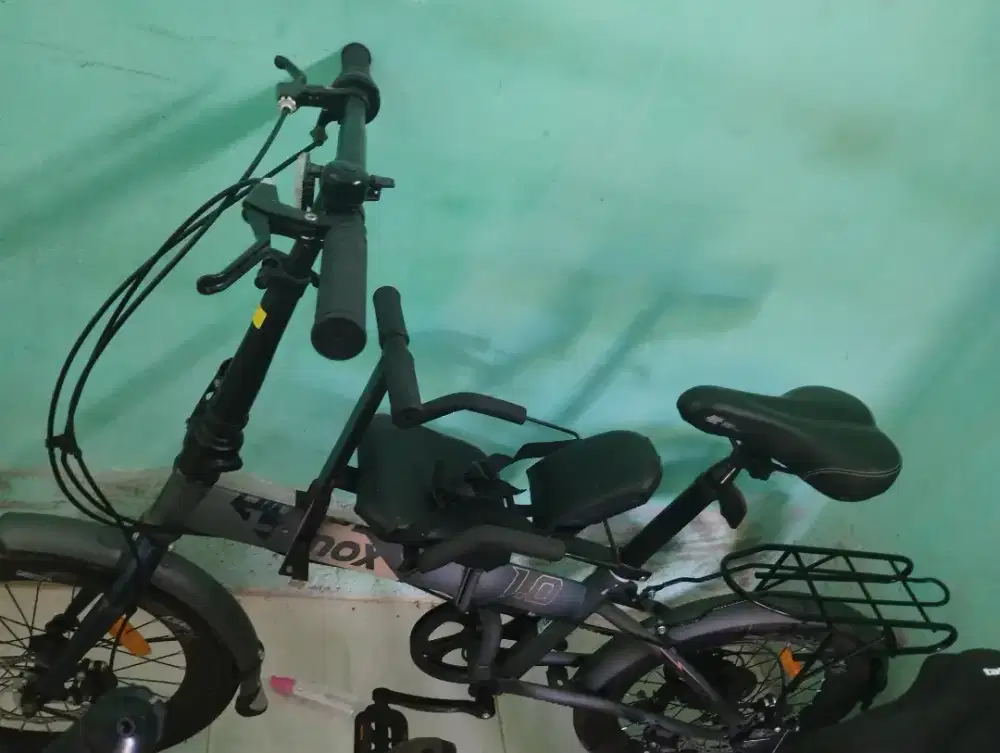 Sepeda lipat merek genio