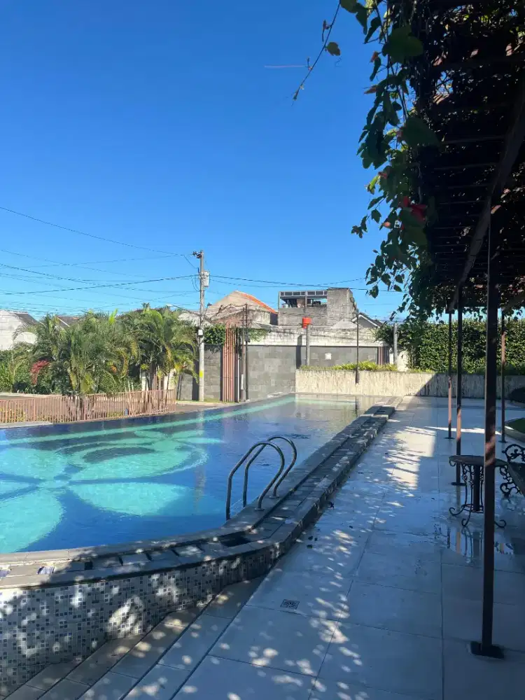 Disewakan full furnish tinggal bawa koper Mewah ada kolam renang