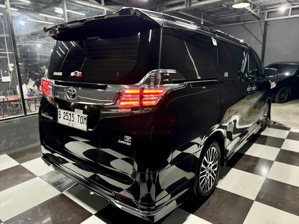 Toyota Vellfire 2.5 G ATPM Limited A/T Tahun 2018 Masih Seperti Baru