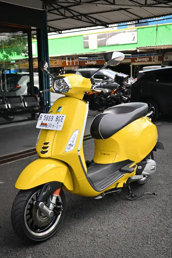 Vespa Sprint abs 2022 iget like new