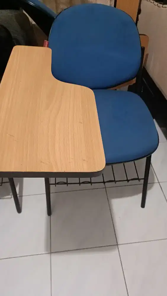 Edisi kosongin tempat