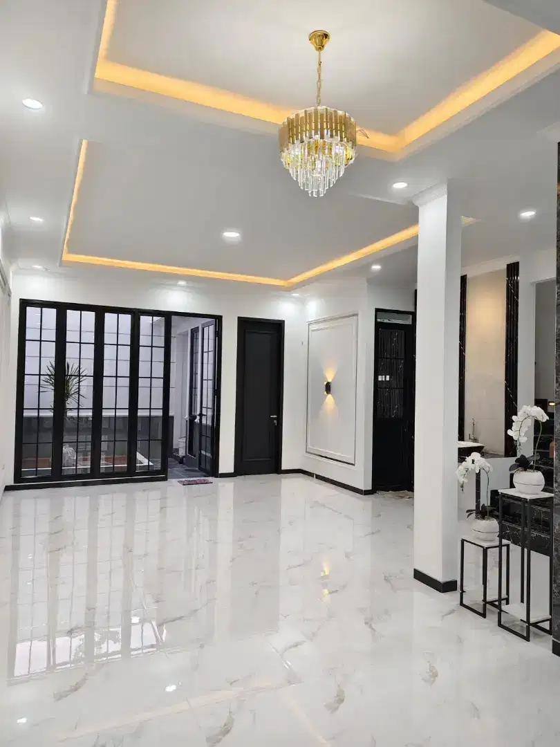 Rumah dua lantai siap huni di grand wisata bekasi