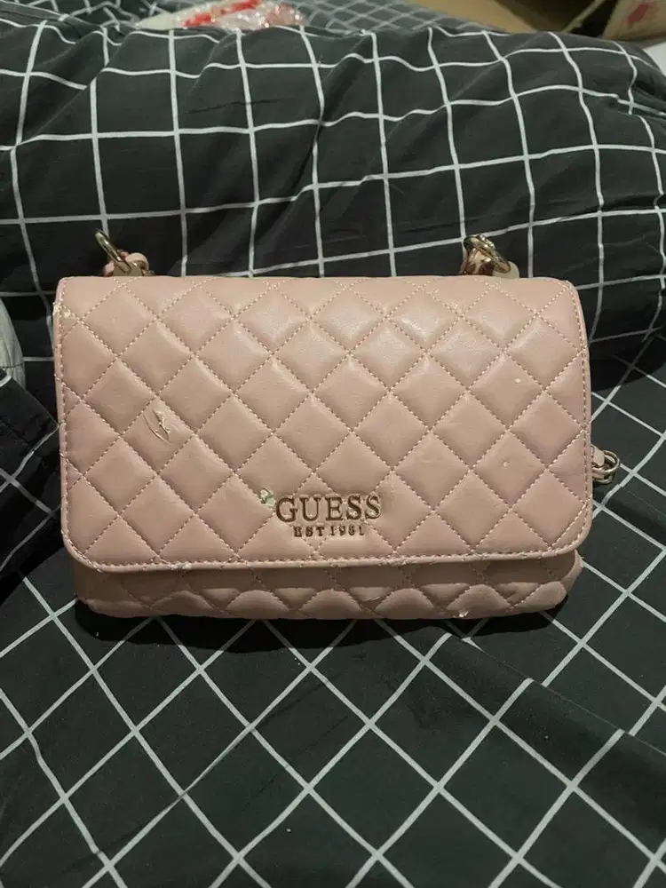 Preloved Tas Guess Ori Store