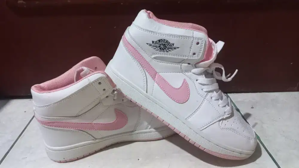 Sepatu Keds Air Jordan