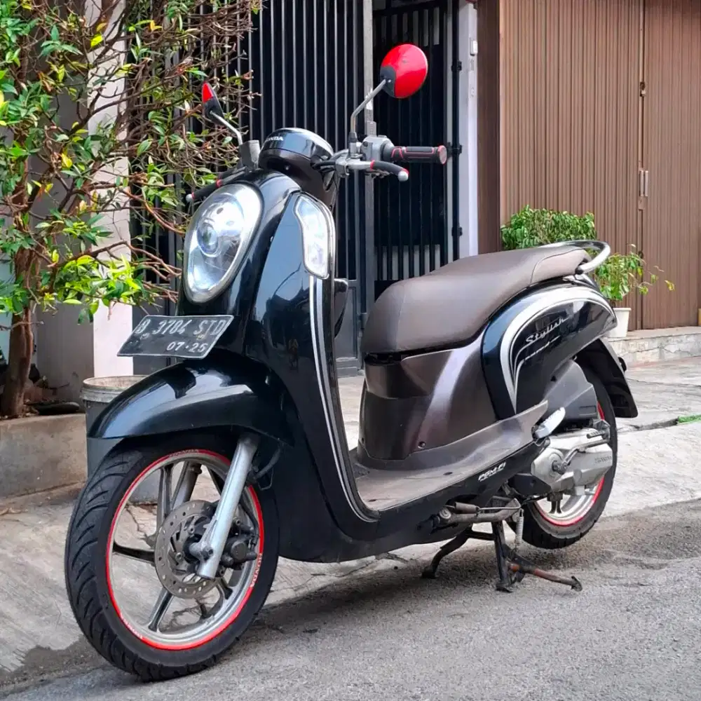 Honda Scoopy 110 CC FI Tahun 2015 ISTIMEWA