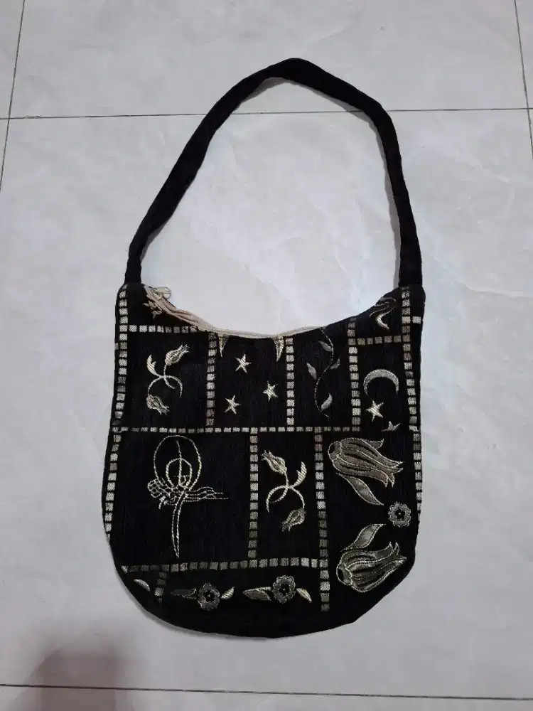 Tas Etnik Asli Turki