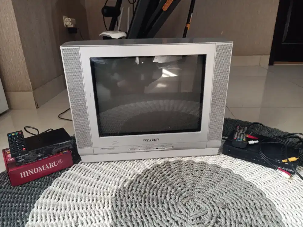 TV Tabung 17 Inch