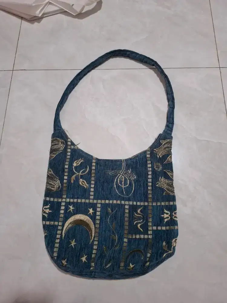 Tas Etnik Asli Turki