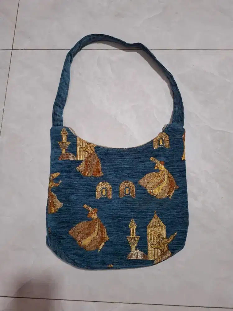 Tas Etnik Asli Turki