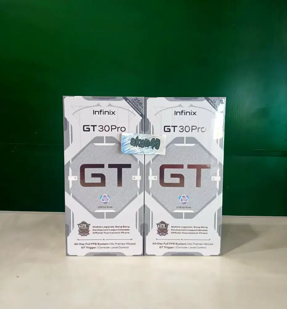 Infinix GT 30 Pro 5G  8Gb 256GB Dimensity 8350 Amoled 144Hz Resmi