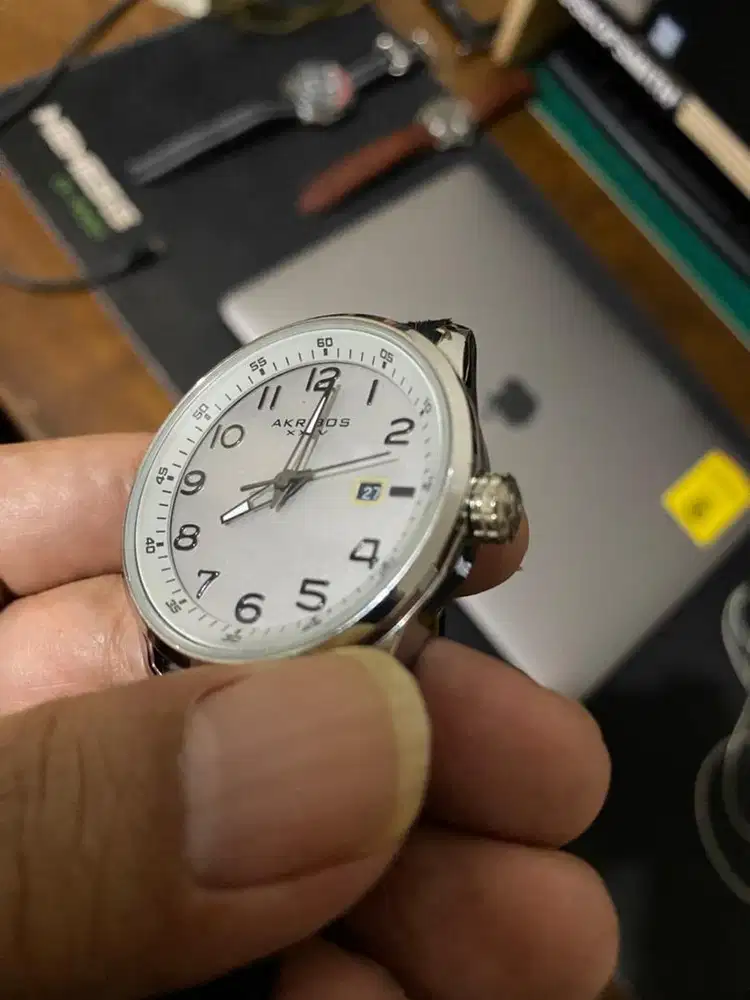 Akribos XXIV Quartz (Dress Watch)