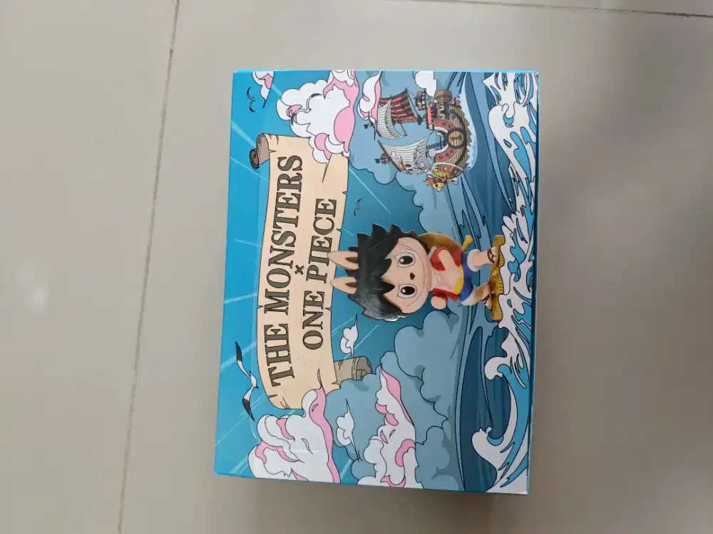 Popmart labubu x one piece