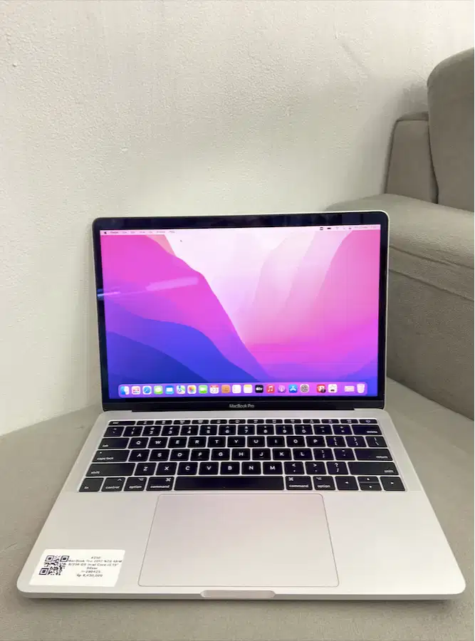 MACBOOK PRO 2017 8/256 GB 13