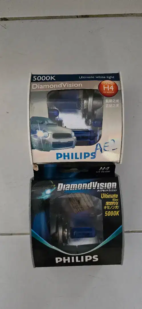 Bohlam Lampu Philips Diamond H4 5000k