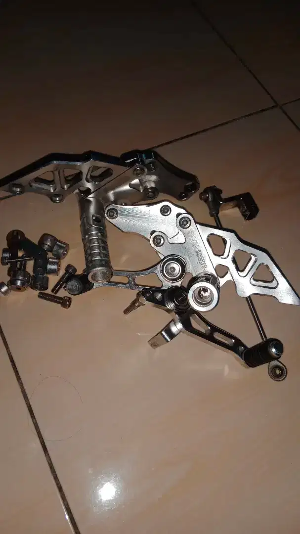 Underbon r15 v3 merk nui