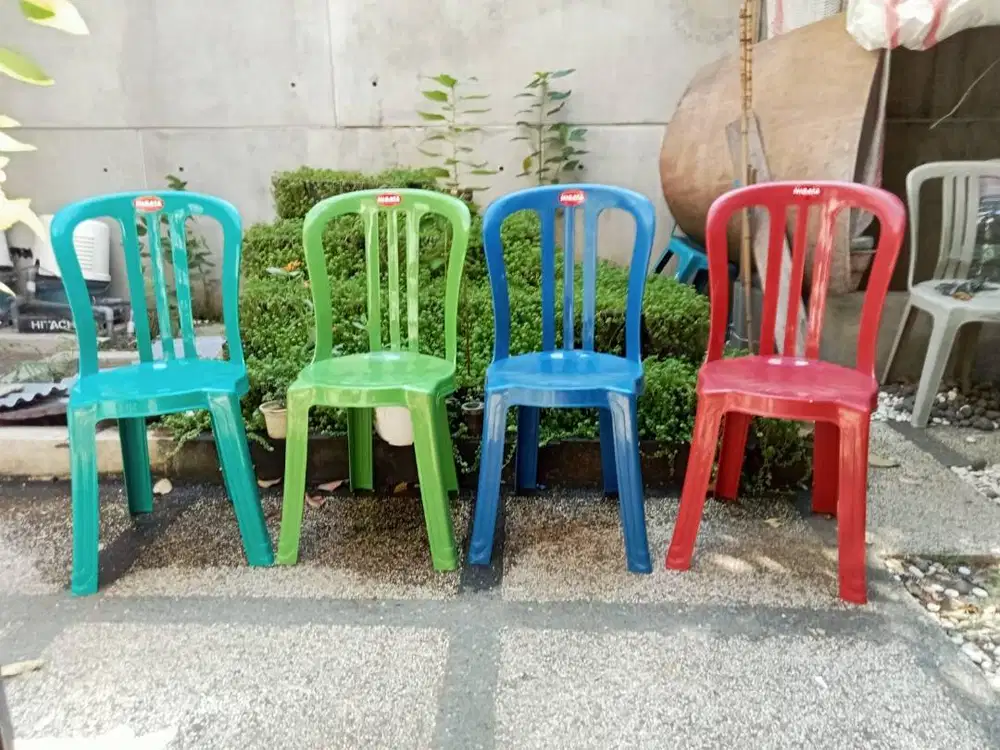 Kursi Plastik Nigata