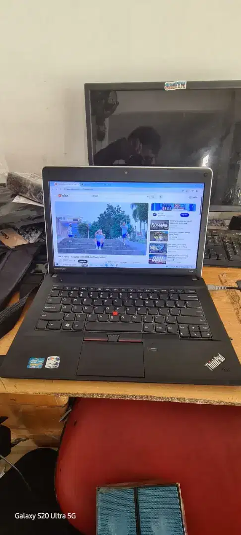 Thinkpad E430 Ram 8 hdd 750gb ,Core i5 windows 10