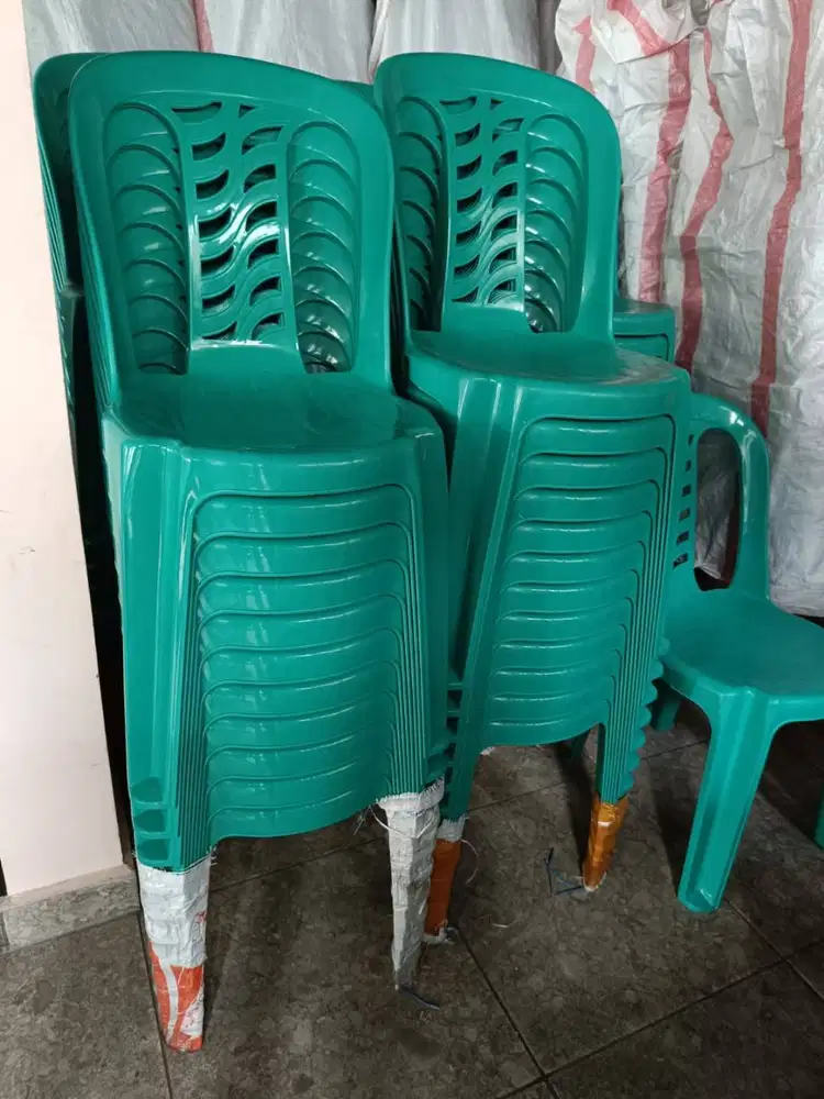 Kursi Plastik Unihome  / Kursi Plastik Murah / Kursi Teropan