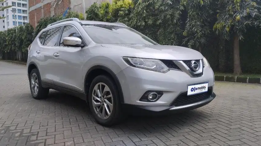 TDP Rendah Nissan X-Trail 2.5 Bensin-AT 2015 Silver CMWRB
