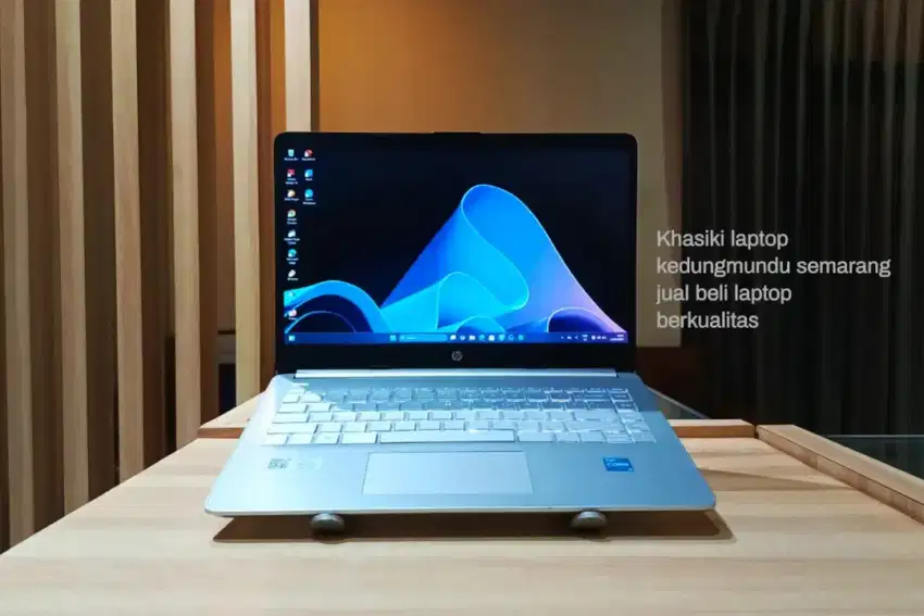 HP 14s-dq5115TU Core i3-1215U • UHD Graphics • 8GB/512GB