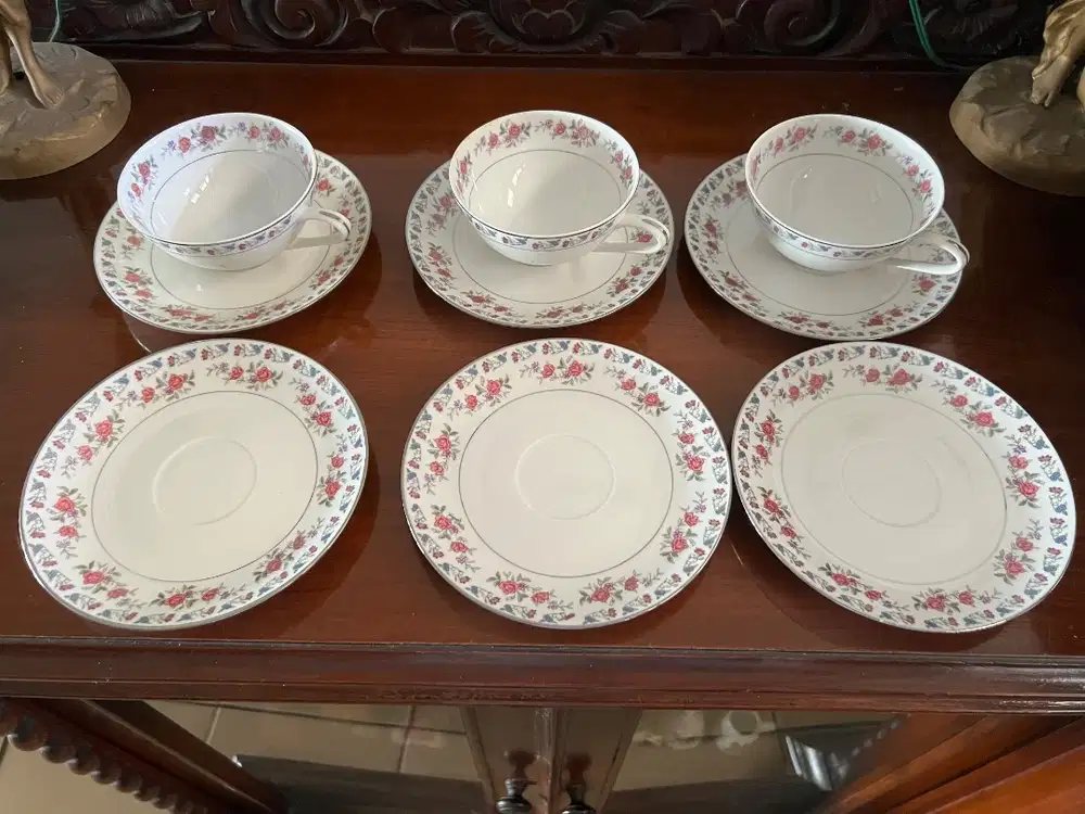 Cangkir teh/ kopi + tatakan - Antik ( Made in Cina)