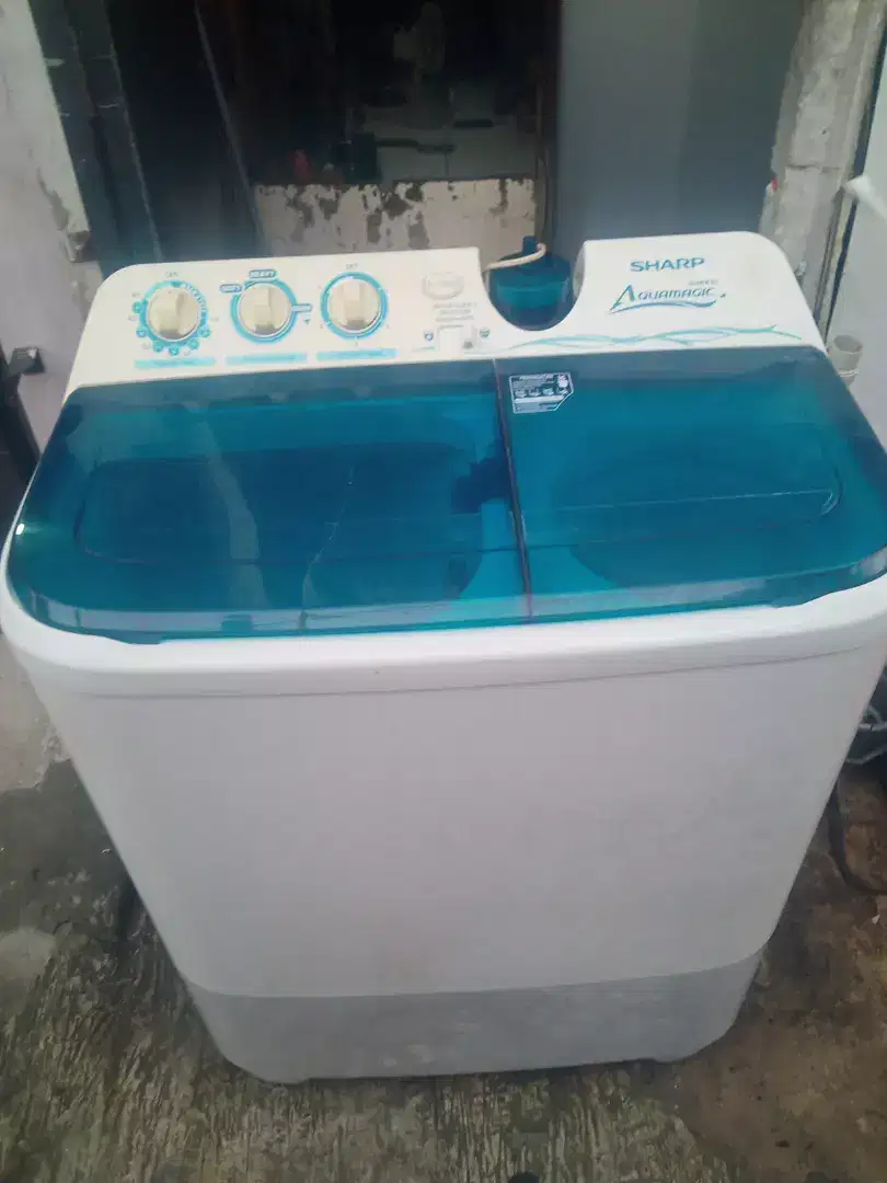 Mesin cuci 2 tabung sharp 9,5 kg normal siap pakai nego tipis