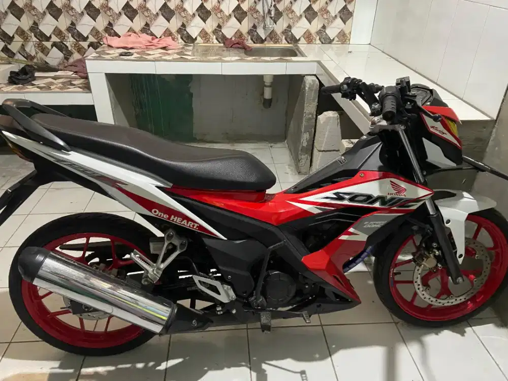 Dijual Honda Sonic 2019