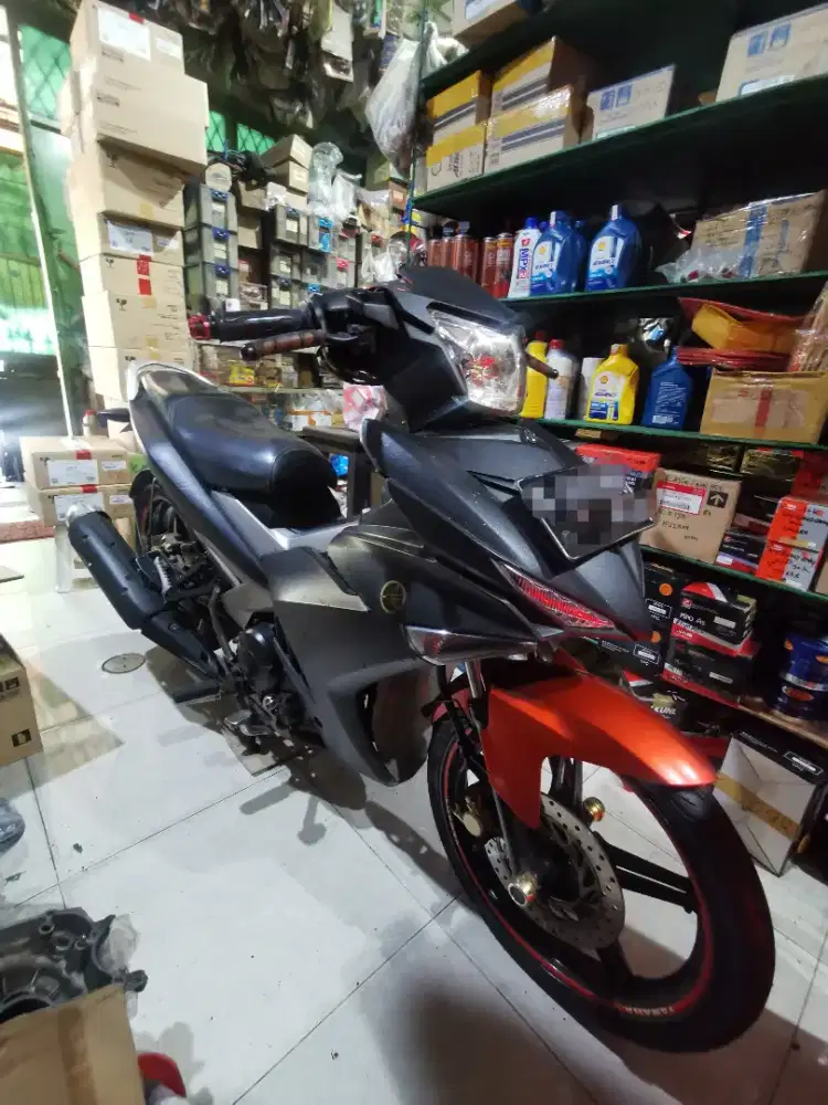 DIJUAL MX KING 2015 MERAH KM RENDAH