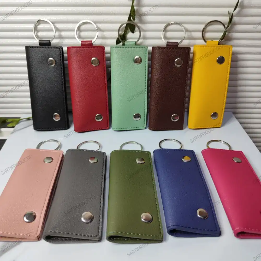 Pembuatan card holder, dompet, tas, agenda.