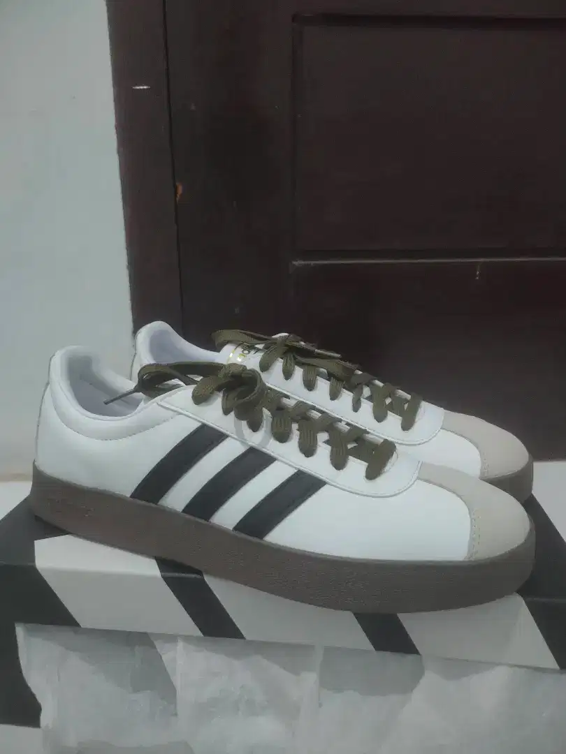 SEPATU ADIDAS VL COURT 2.0