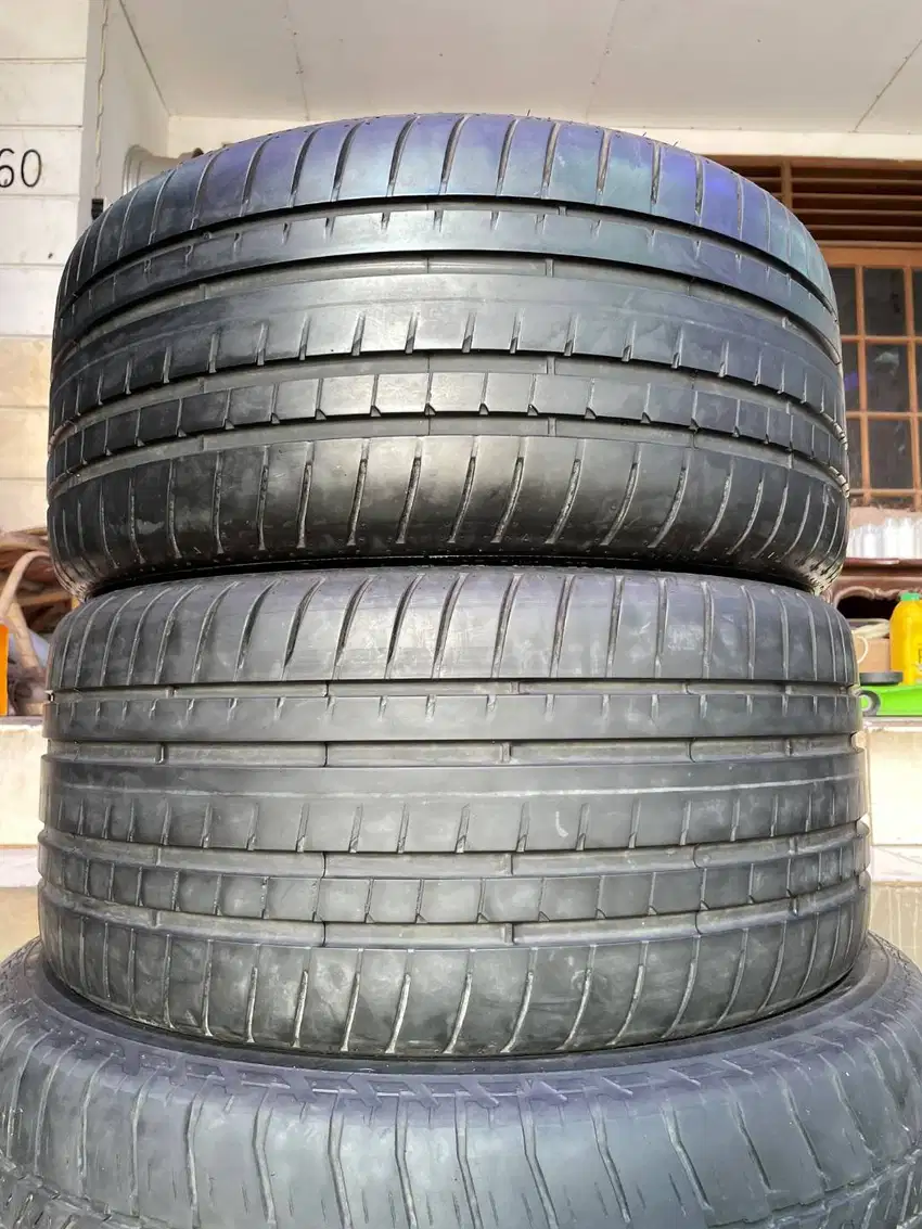 Ban Goodyear Eagle F1 RFT 275 30 r20 2Pcs