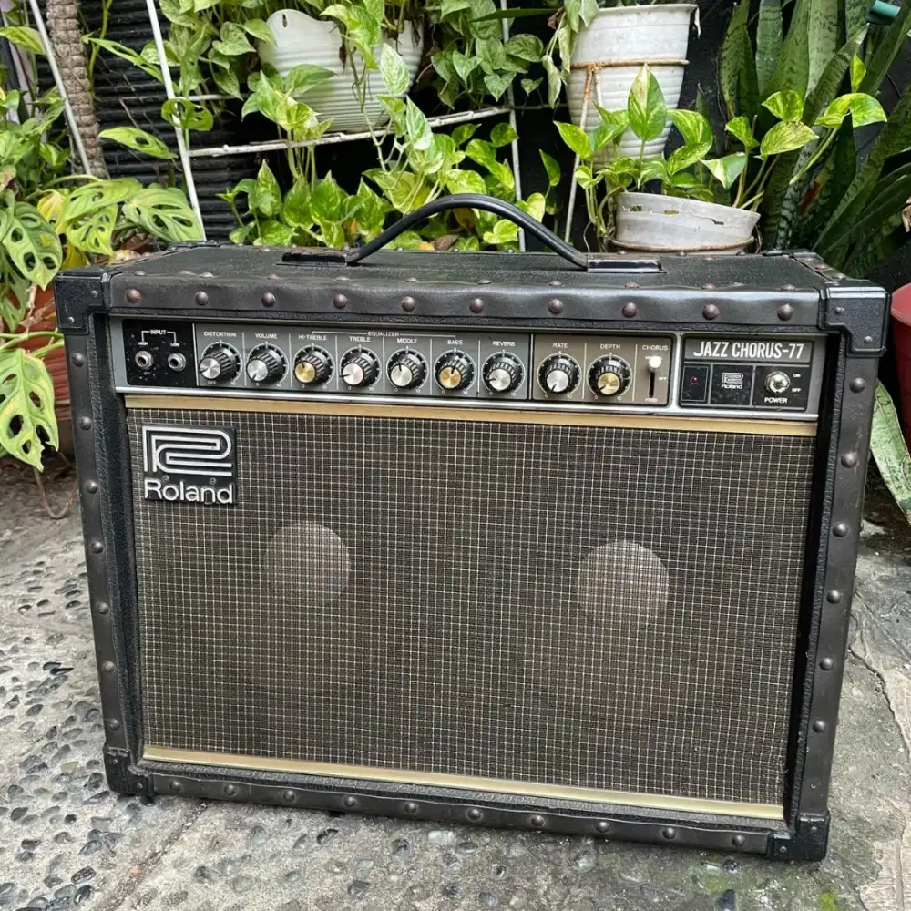 Roland JC-77 Jazz Chorus