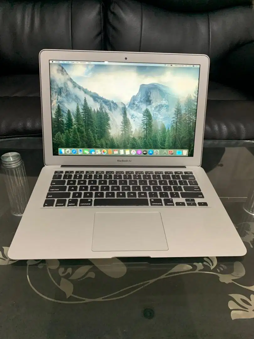 MacBook Air 2017 Intel Core i7 RAM  8GB / SSD 512GB