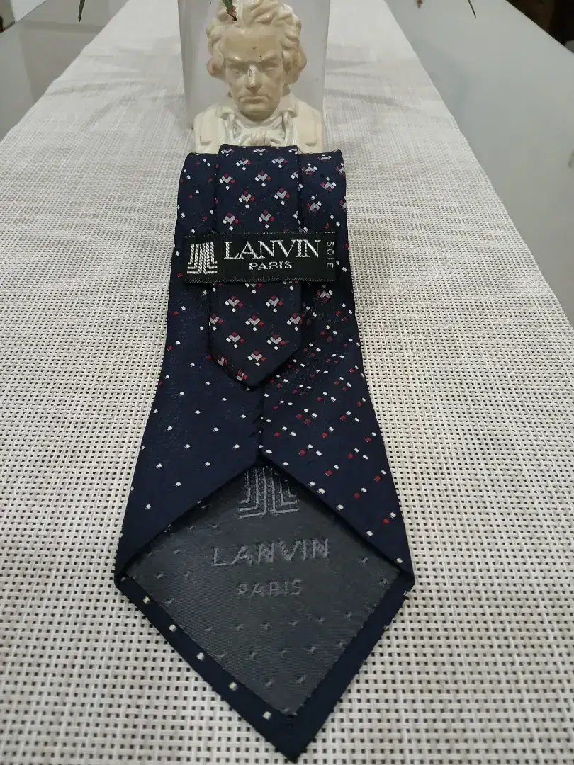 Dari Formal Pria Preloved LANVIN Paris