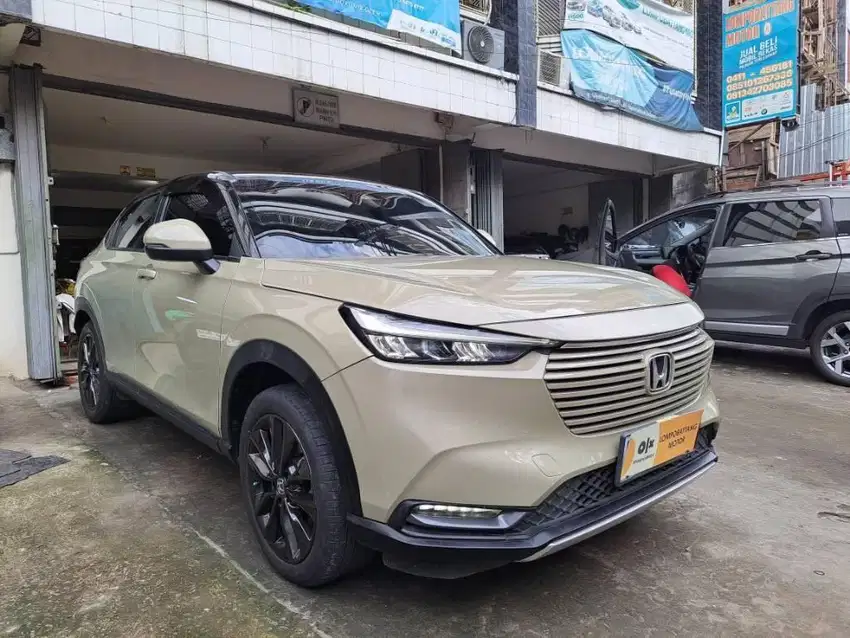 BerGARANSI 2th New HRV 1.5 SE 2023 RS sunroof 2022 hr-v prestige honda