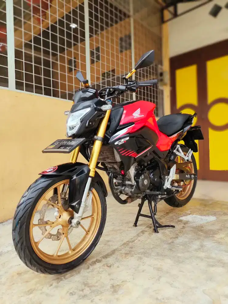 Honda CB150R / CB 150R V4 2021, Red Premium Metalic, Unit Mulus.